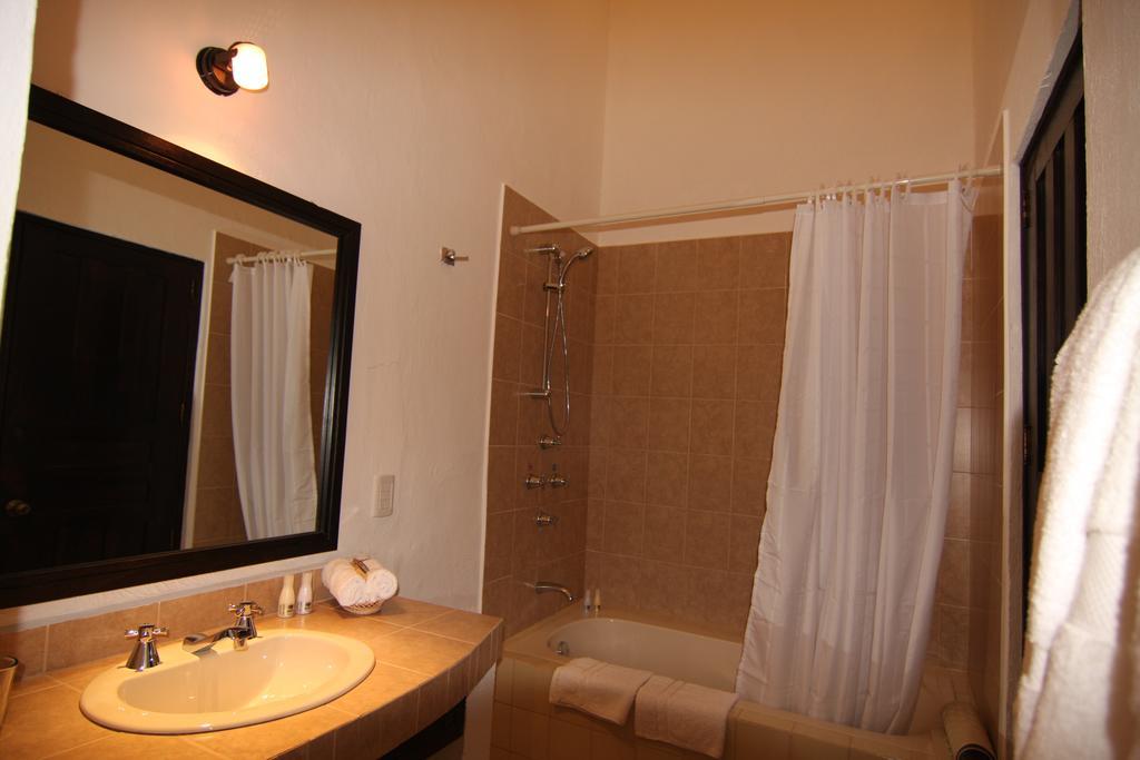Hotel Villa Del Villar Керетаро Экстерьер фото